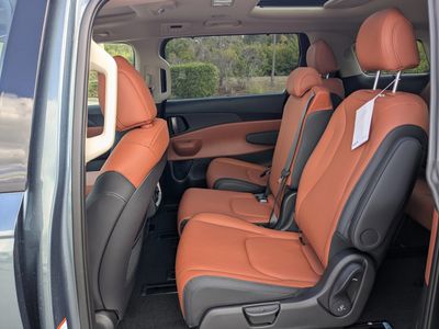 2026 Kia Carnival — photo 18 view