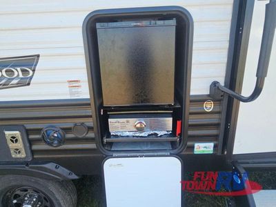 2024 Forest River RV Wildwood - Photo 9