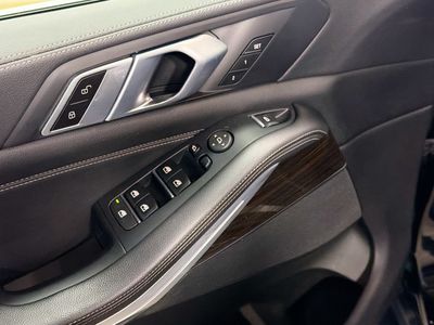 2020 BMW X5 - Photo 23