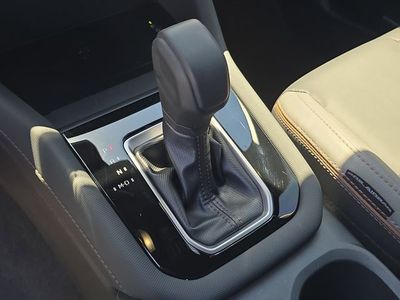 2025 Subaru Forester Hybrid - Photo 28