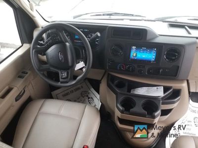 2025 Thor Motor Coach Chateau - Photo 18