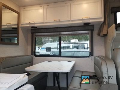 2025 Thor Motor Coach Chateau - Photo 7