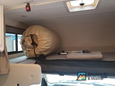 2025 Thor Motor Coach Chateau - Photo 17
