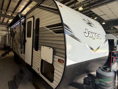 2025 Jayco Jay Flight — front three-quarter view