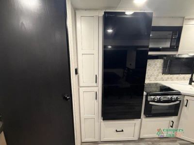 2025 Jayco Jay Flight — photo 9 view