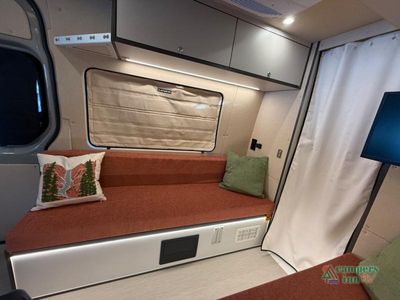 2025 Outside Van Parks - Photo 27