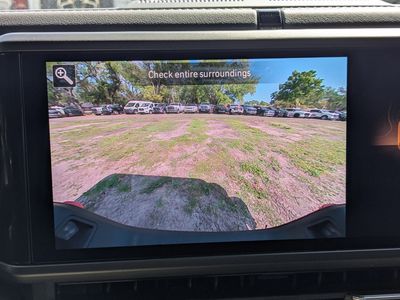 2026 Jeep Gladiator - Photo 21