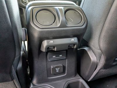 2026 Jeep Gladiator - Photo 14
