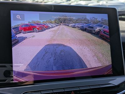 2026 Jeep Compass — photo 18 view