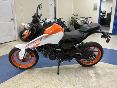 2024 KTM 250 Duke - Photo 7