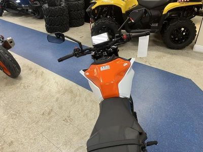 2024 KTM 250 Duke - Photo 10