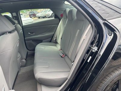 2026 Hyundai Elantra - Photo 31