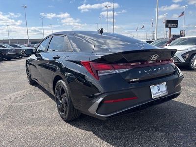 2026 Hyundai Elantra - Photo 24