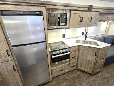 2026 Winnebago VISTA - Photo 10
