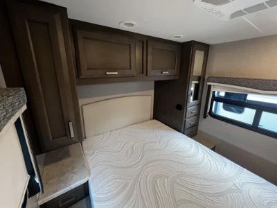 2024 Thor Motor Coach MAGNITUDE - Photo 17