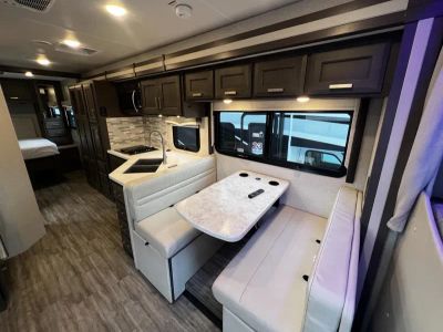 2024 Thor Motor Coach MAGNITUDE - Photo 5