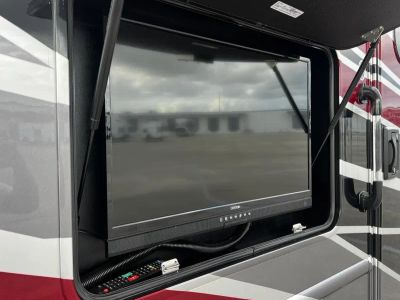2024 Thor Motor Coach MAGNITUDE - Photo 30