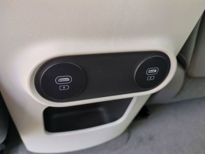 2026 Hyundai IONIQ 5 - Photo 17