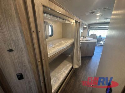 2025 Winnebago Vista - Photo 35