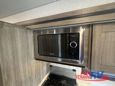 2025 Winnebago Vista - Photo 20
