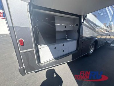 2025 Winnebago Vista - Photo 8
