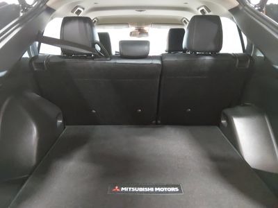 2025 Mitsubishi Eclipse Cross - Photo 11