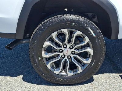 2026 GMC Canyon — detail view