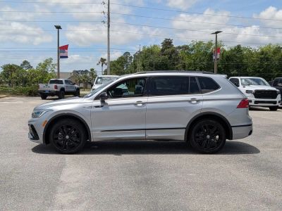 2022 Volkswagen Tiguan - Photo 2