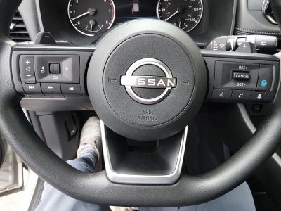 2024 Nissan Rogue — photo 12 view