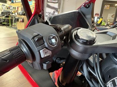 2026 Honda CBR650R E-Clutch - Photo 20