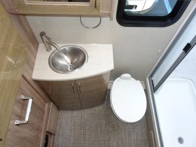 2020 Entegra QWEST - Photo 20