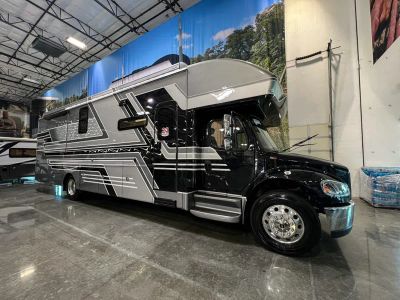 2026 Entegra ACCOLADE XL — front three-quarter view