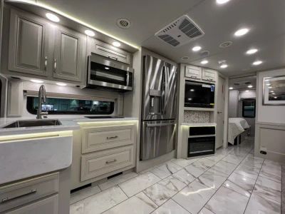 2026 Entegra ACCOLADE XL — photo 10 view