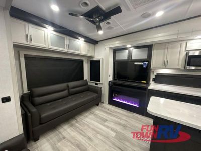 2026 Keystone RV Alpine — photo 18 view