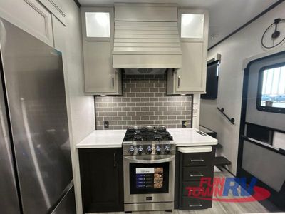 2026 Keystone RV Alpine — photo 13 view