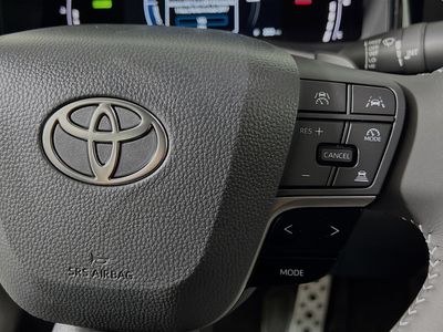 2026 Toyota Camry - Photo 17