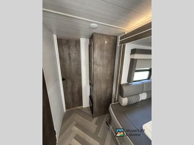 2022 Forest River Wildwood — photo 17 view