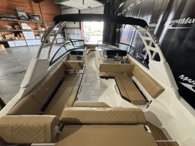 2025 Sea Ray SDX 270 - Photo 5