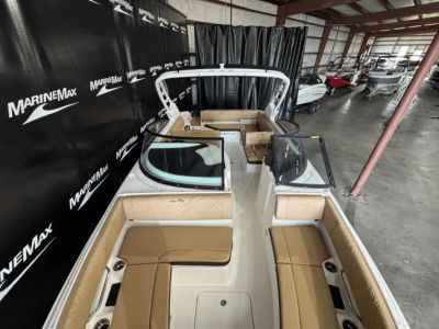 2025 Sea Ray SDX 270 - Photo 27