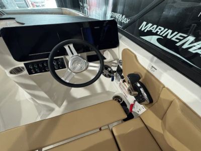 2025 Sea Ray SDX 270 - Photo 18