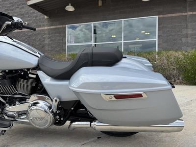 2025 Harley-Davidson FLHX - Street Glide - Photo 14