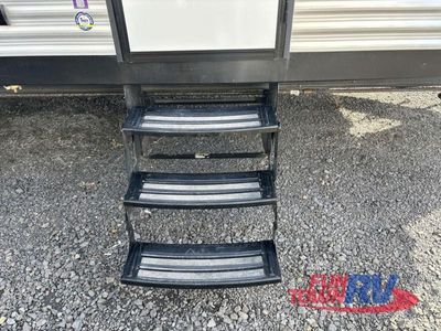 2025 Keystone RV Coleman - Photo 9