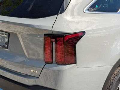 2026 Kia Sorento - Photo 8