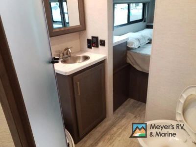 2026 Thor Motor Coach Chateau - Photo 13
