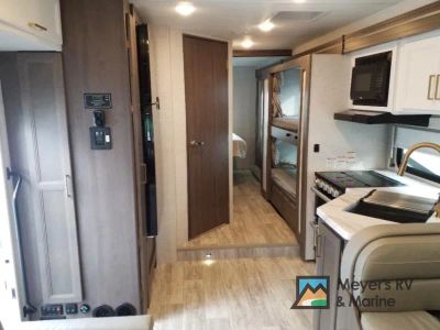 2026 Thor Motor Coach Chateau - Photo 15