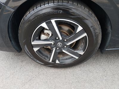 2024 Nissan Sentra — photo 10 view