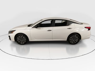 2025 Nissan Altima — interior view