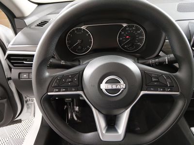 2025 Nissan Altima — photo 12 view