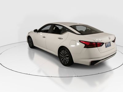 2025 Nissan Altima — detail view