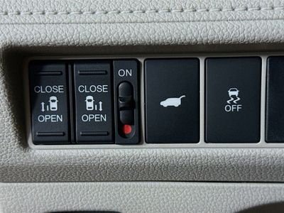 2026 Honda Odyssey — photo 8 view
